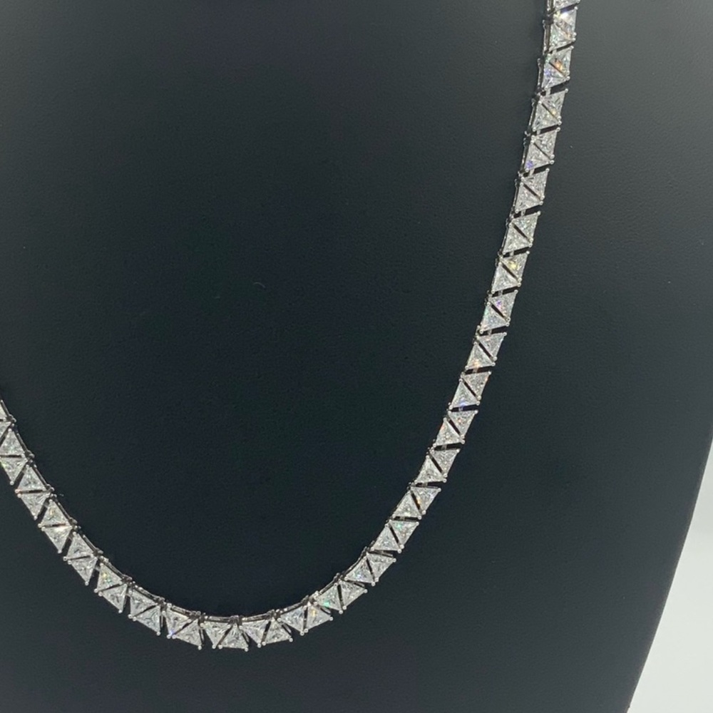18k 60ct Trillion Tennis Necklace - Picture 7 of 16